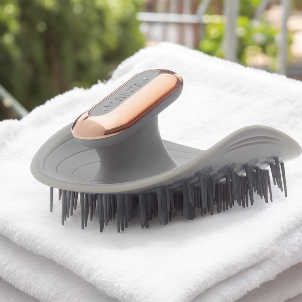 Manta Plus Hair Brush